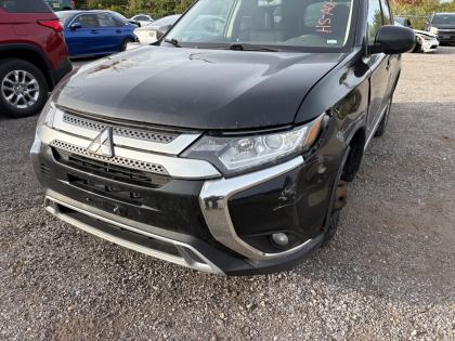 2020 Mitsubishi Outlander ES