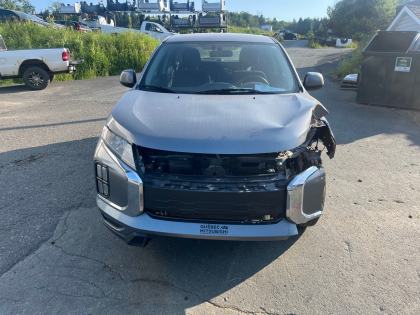 2022 Mitsubishi RVR SE
