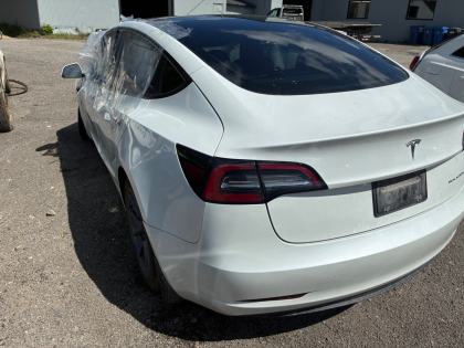 2023 Tesla 3 Performance