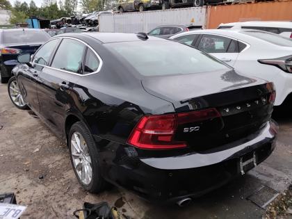2018 Volvo S90 T5 Momentum