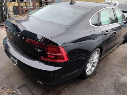 2018 Volvo S90 T5 Momentum