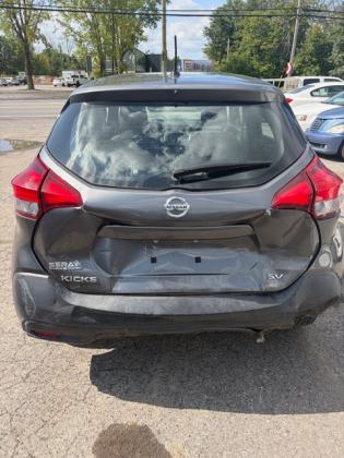 2019 Nissan Kicks S