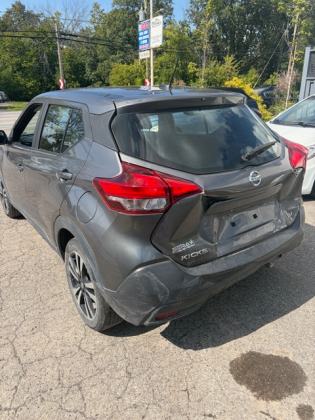 2019 Nissan Kicks S