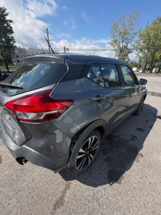 2019 Nissan Kicks S