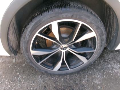 2022 Volkswagen Tiguan SEL R-Line