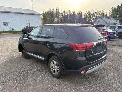 2020 Mitsubishi Outlander ES