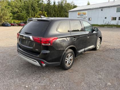 2020 Mitsubishi Outlander ES